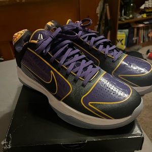 Kobe 5 protro laker